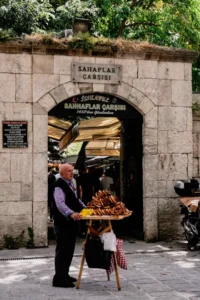biblioteka sa starim knjigama u Istanbulu