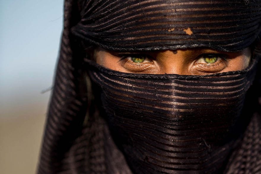 Eyes-are-windows-of-the-soul2__880