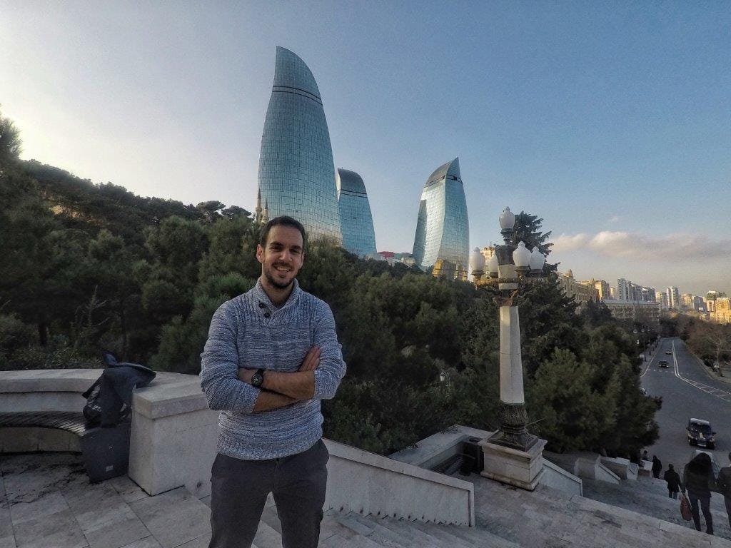 Plameni tornjevi Baku