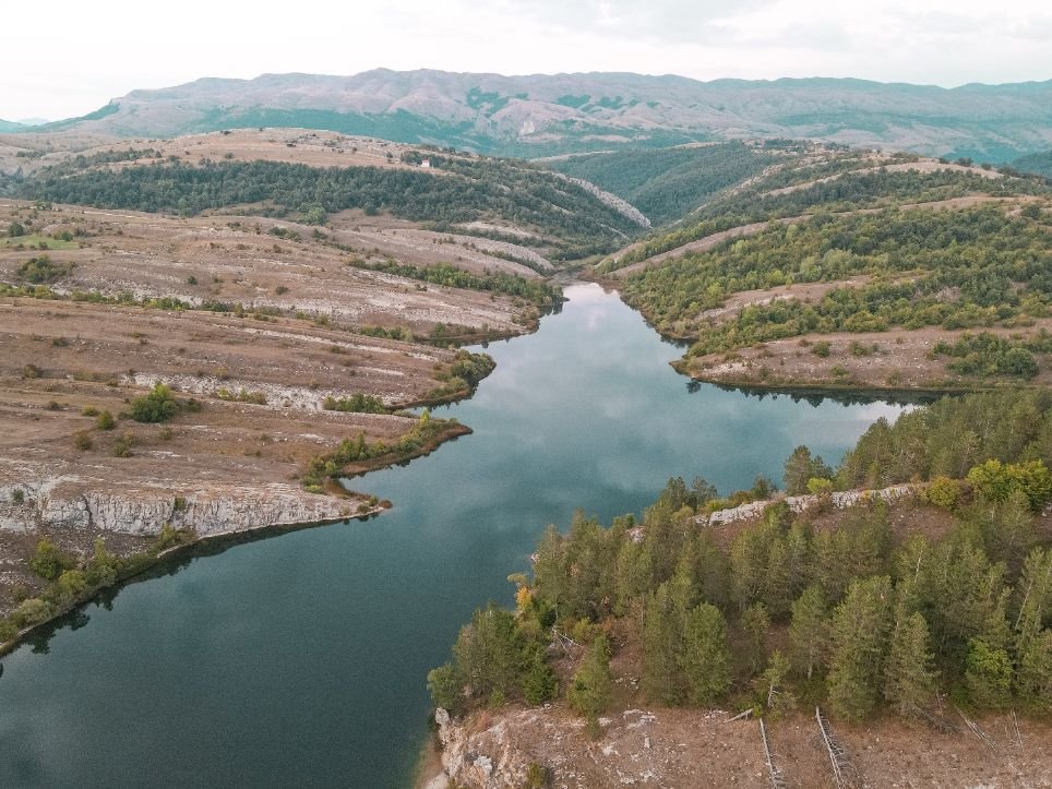 Klinje jezero kod Gacka